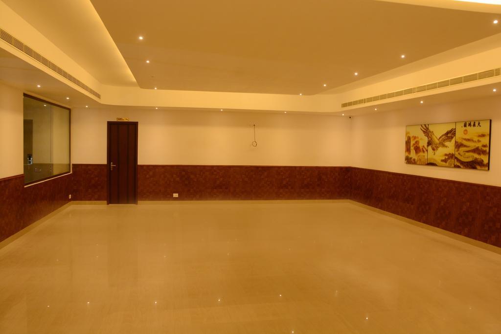King Paradise Hotel Tiruchirappalli Esterno foto