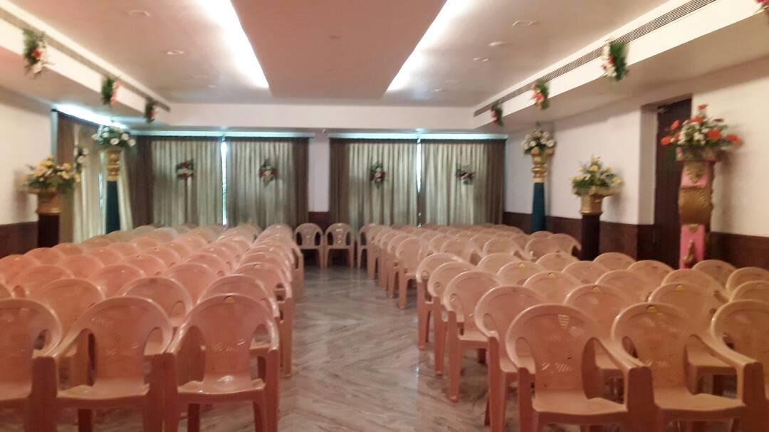 King Paradise Hotel Tiruchirappalli Esterno foto